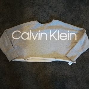 Cropped, frayed Clavin Klein pullover